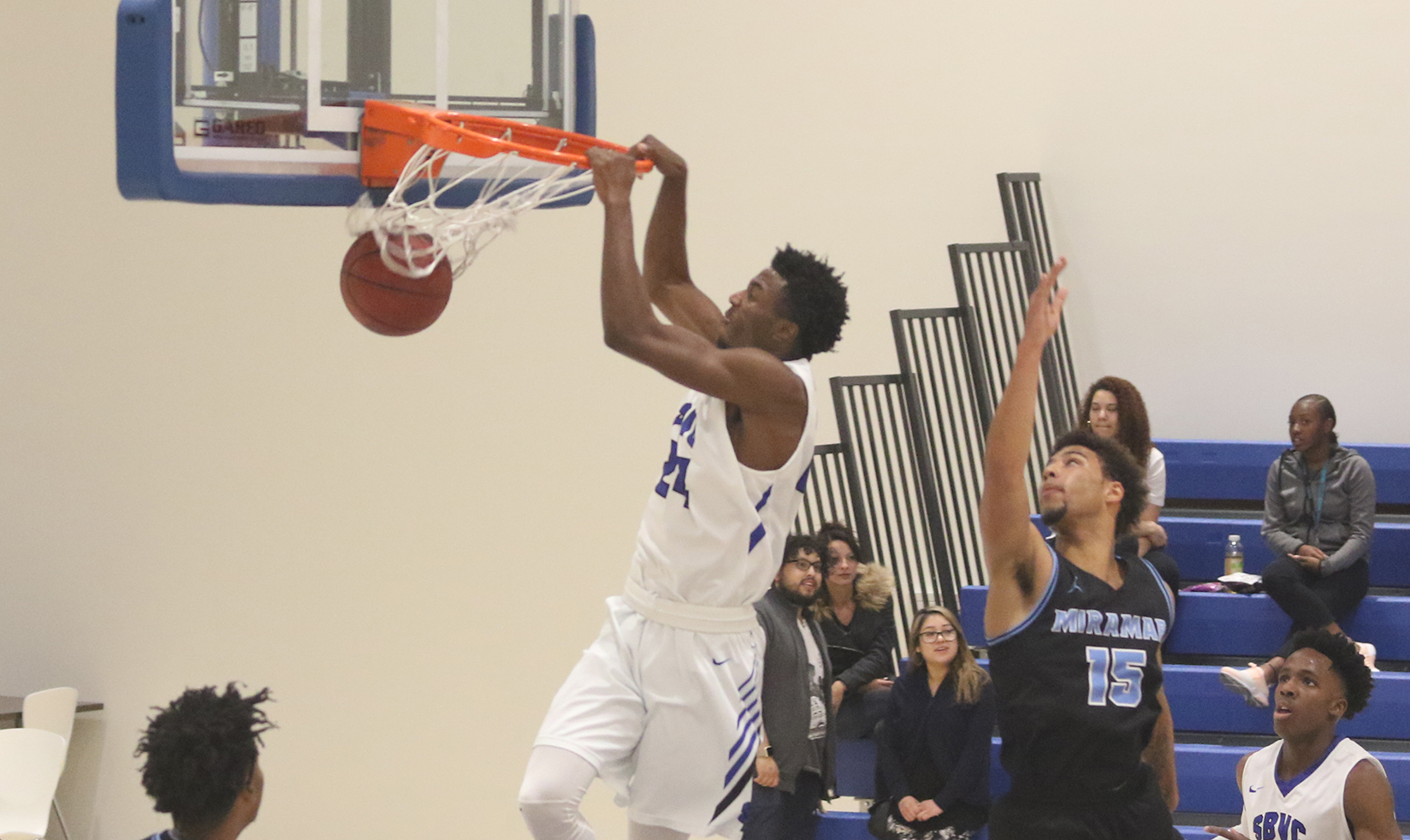 Wolverines Find Groove to Down Jets