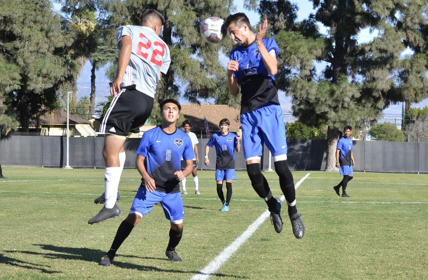 Herrera Leads Way as Wolverines Ground Comets