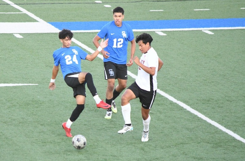 Wolverines Pounce to Pick Up Victory