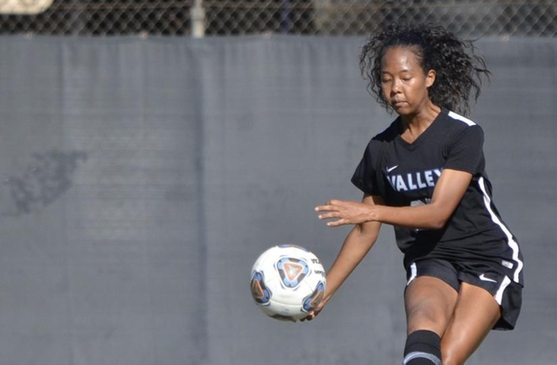 Wolverines Ground Comets in Conference Opener
