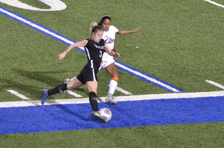 Wolverines' Defense Squeezes Citrus in Victory